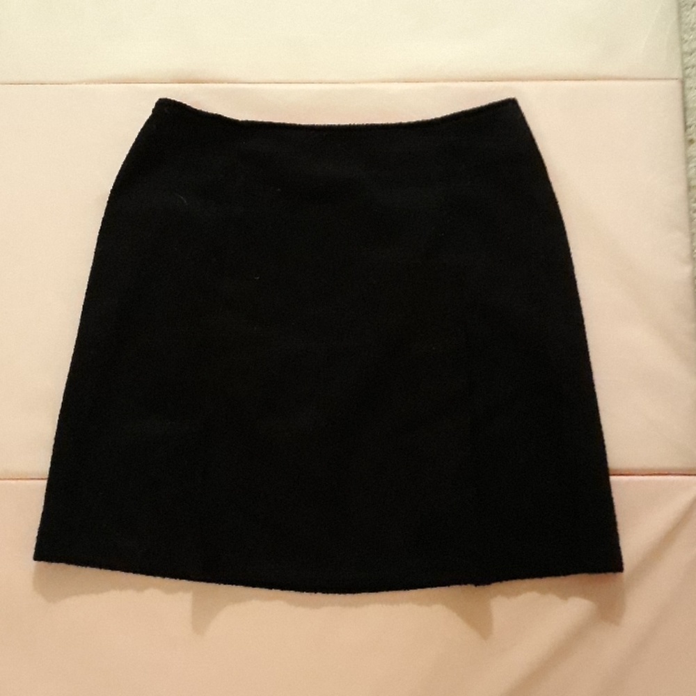 Black skirt
